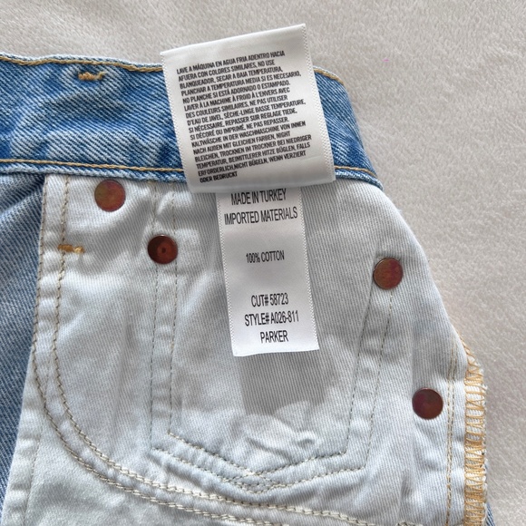 AGOLDE Parker Vintage Cut Off Jean Short - Picture 9 of 9